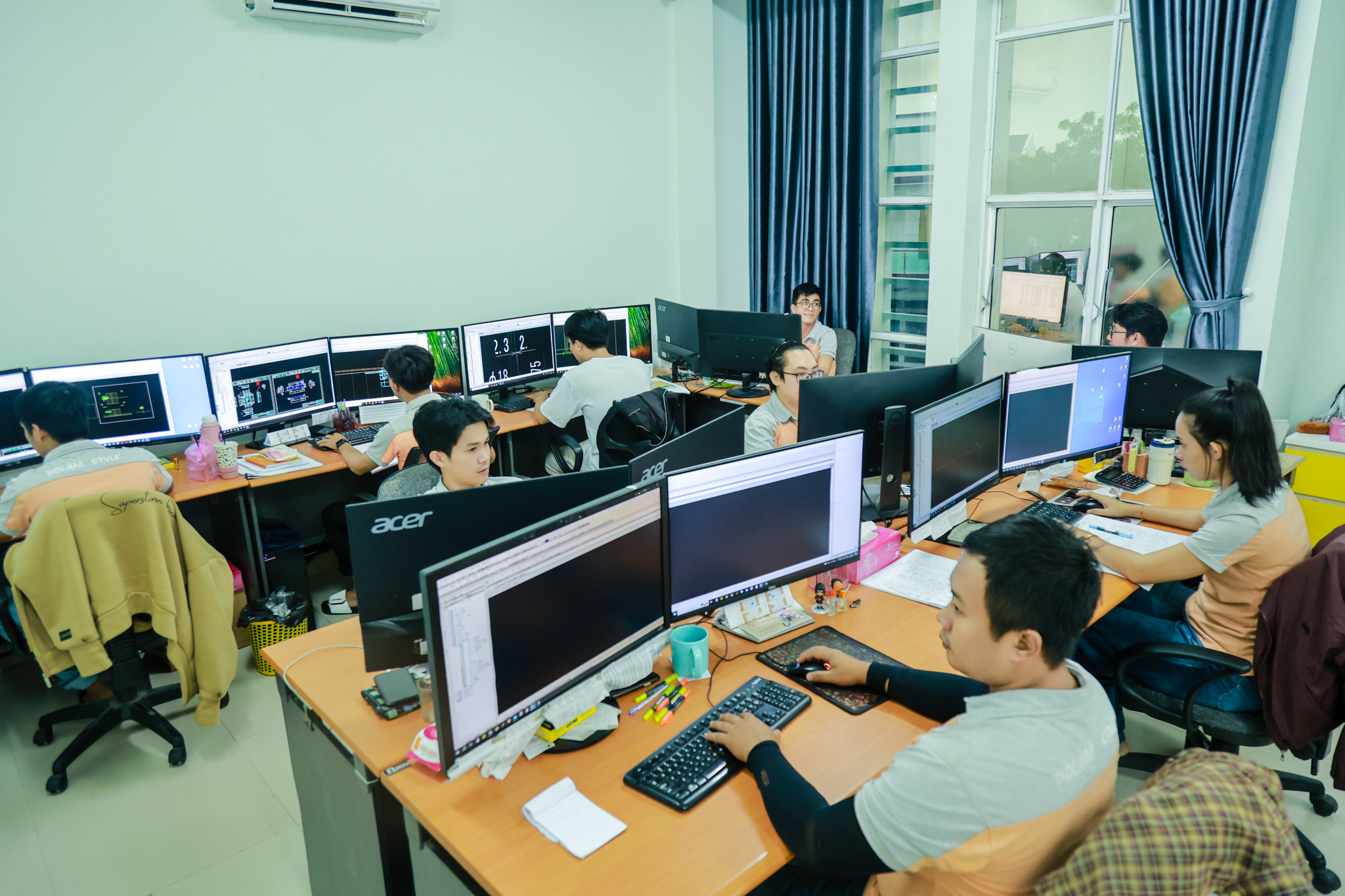 Môi trường làm việc